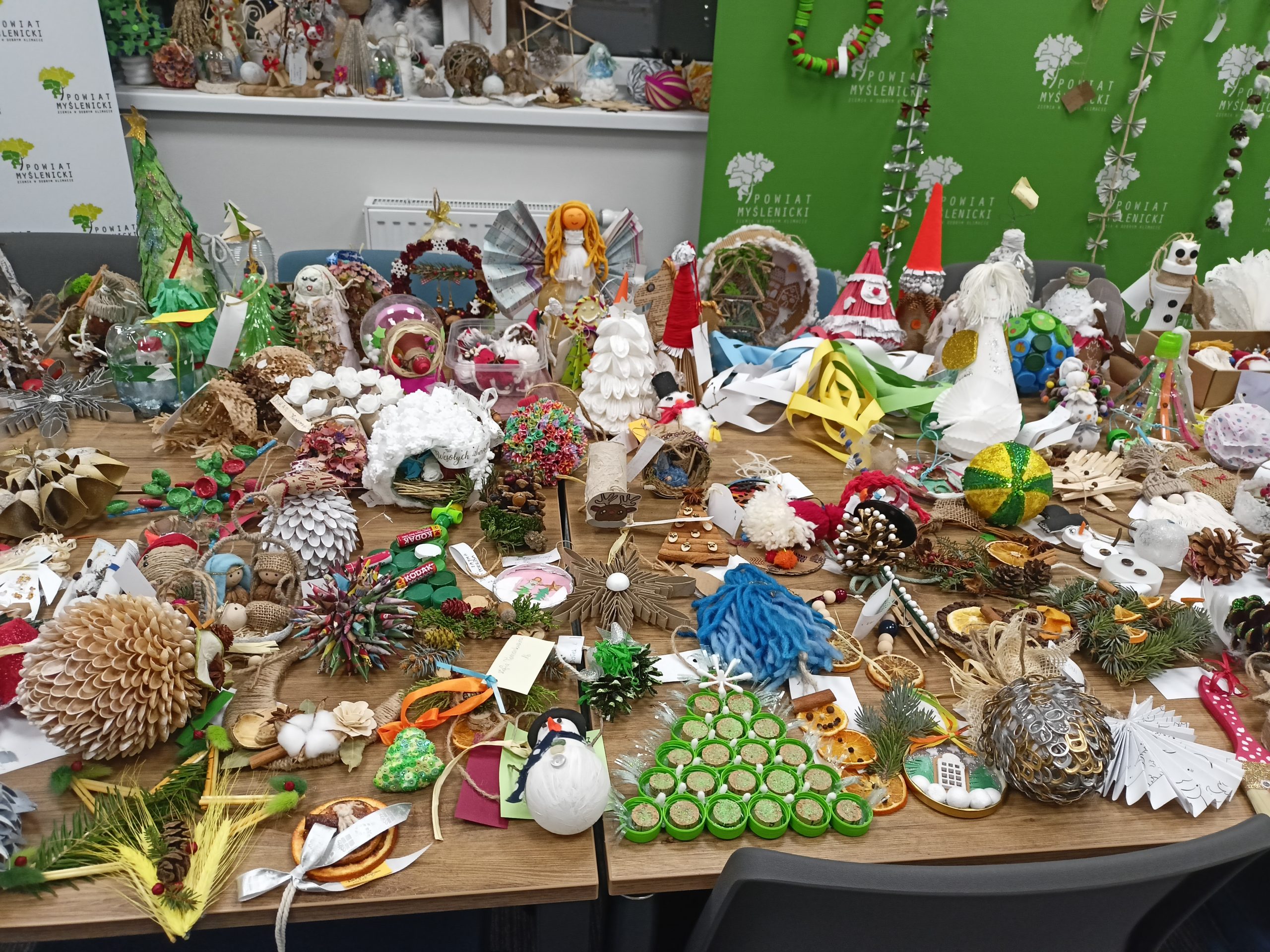 Stroiki i ozdoby z recyklingu