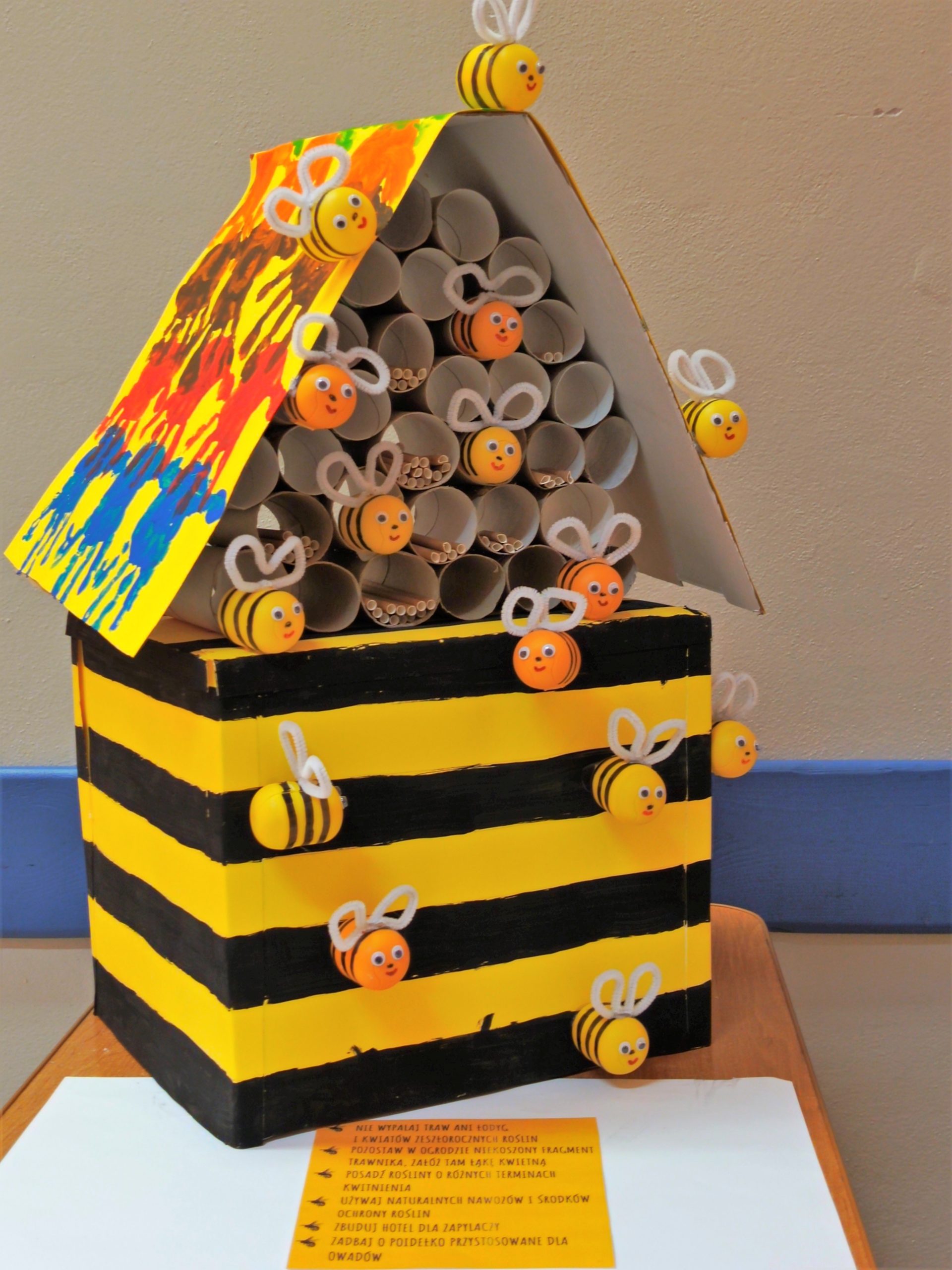 Ul i pszczoły z recyklingu