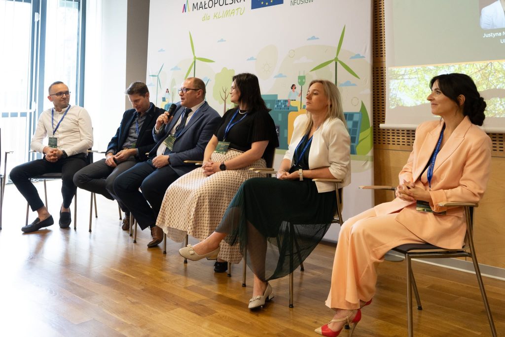 Paneliści na konferencji